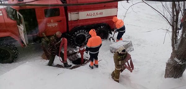 Дежурство пожарного расчета на территории предприятия